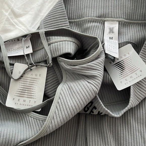 Savage X Fenty Set - Picture 3 of 3